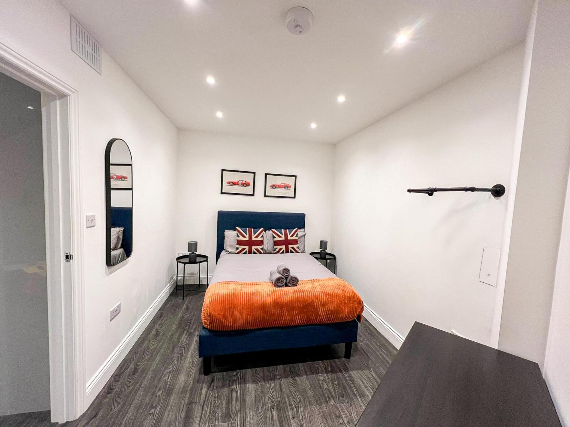 1-Bedroom Apartments In Shoreditch, Old Street, Hoxton London Exterior photo