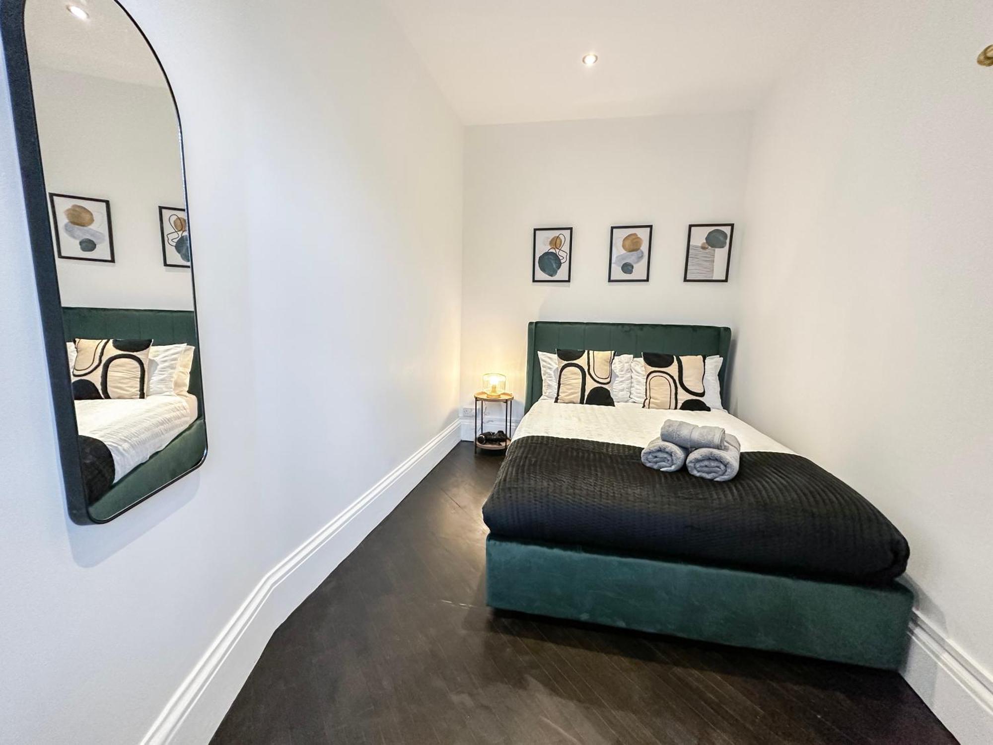 1-Bedroom Apartments In Shoreditch, Old Street, Hoxton London Exterior photo