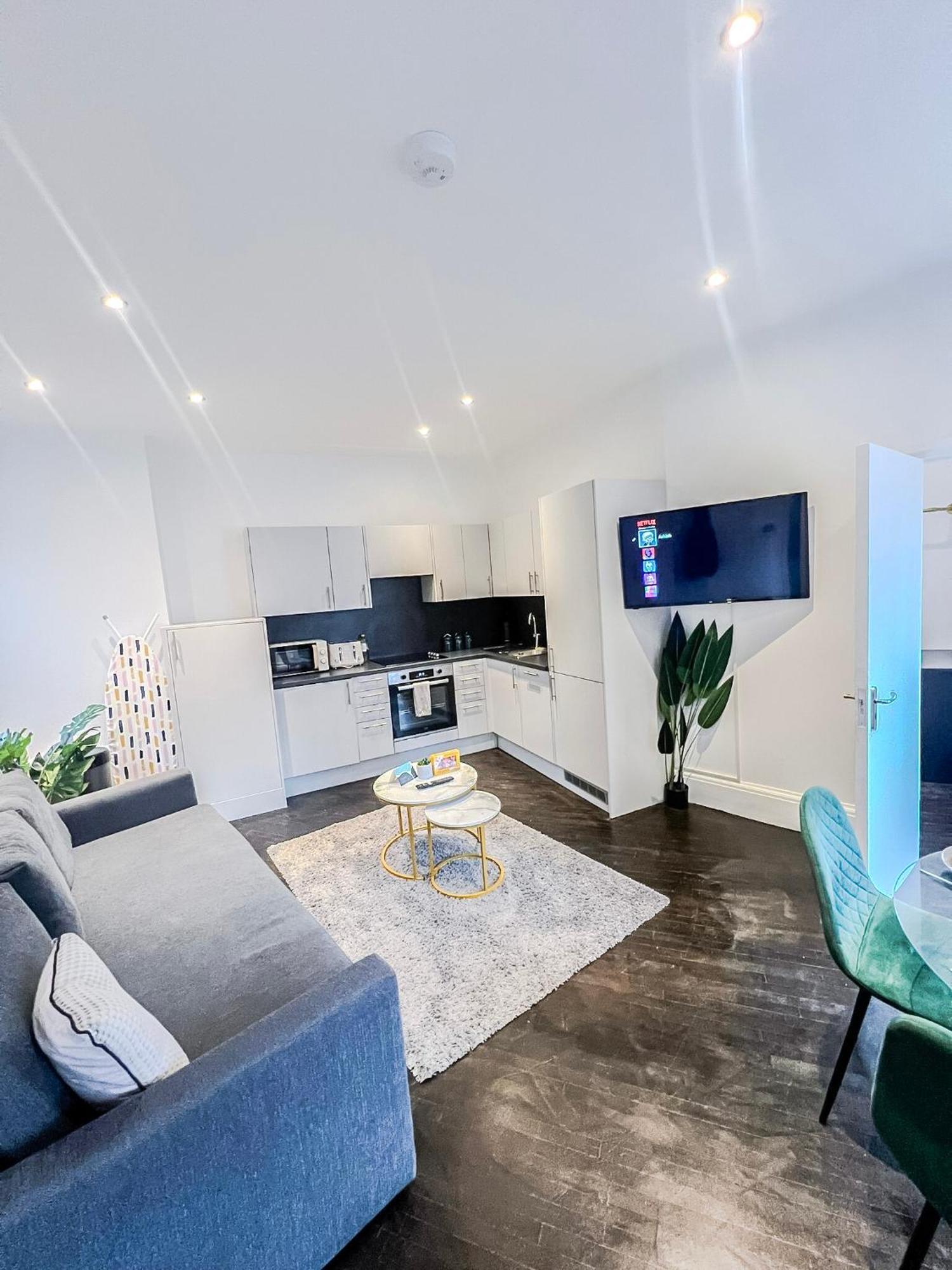 1-Bedroom Apartments In Shoreditch, Old Street, Hoxton London Exterior photo