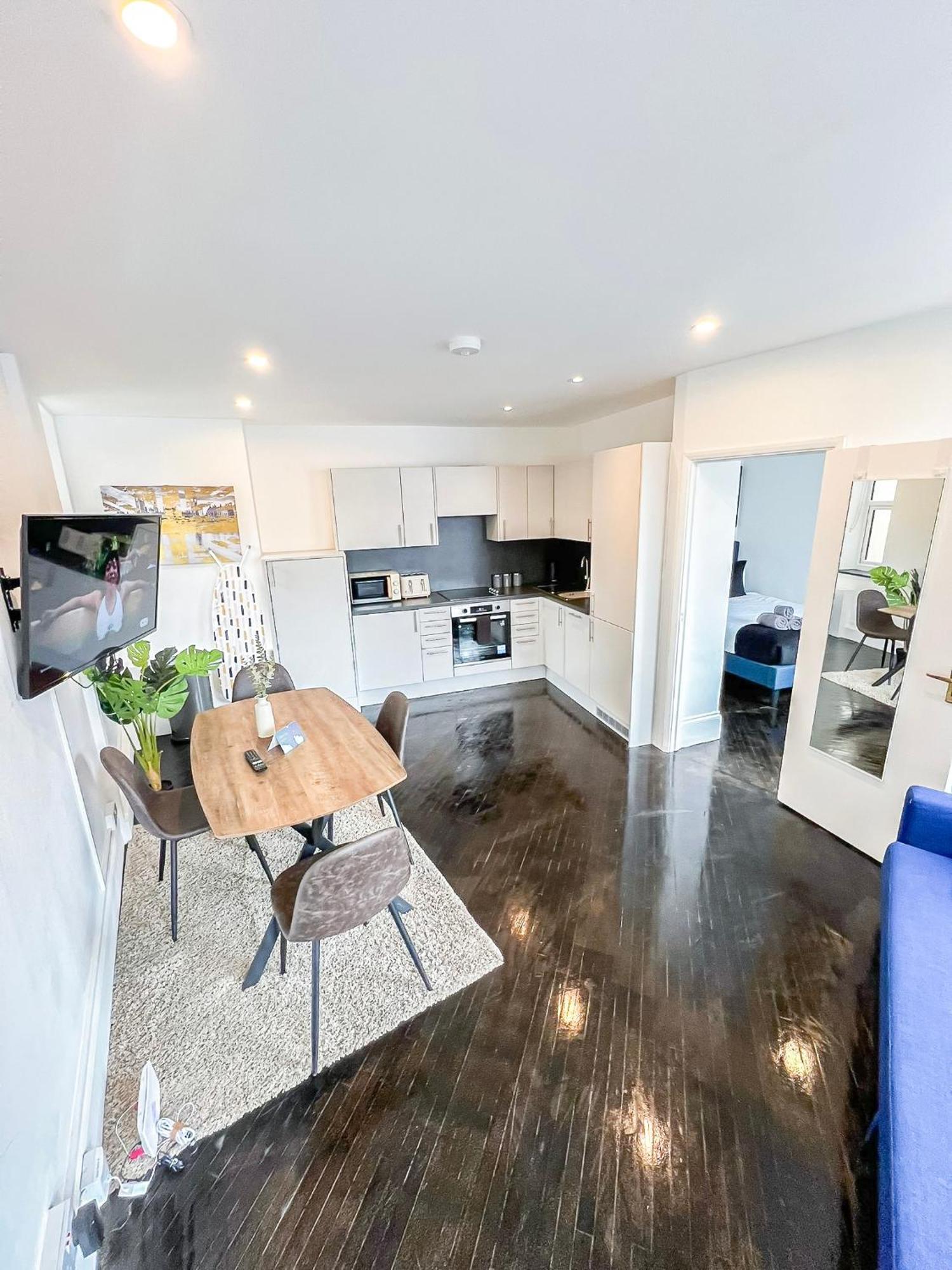 1-Bedroom Apartments In Shoreditch, Old Street, Hoxton London Exterior photo